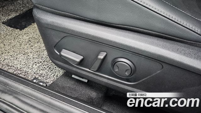 Hyundai AVANTE 2021 — photo 16