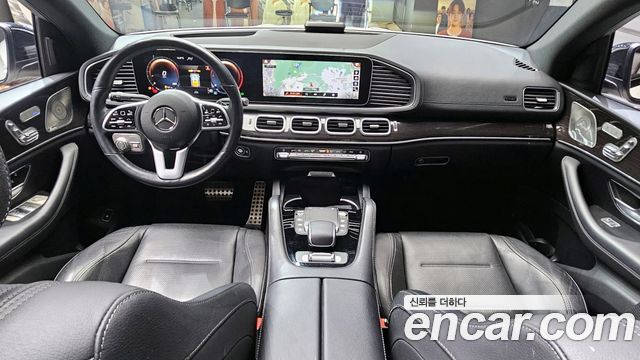 Mercedes-Benz GLE-Class 2022 — photo 10