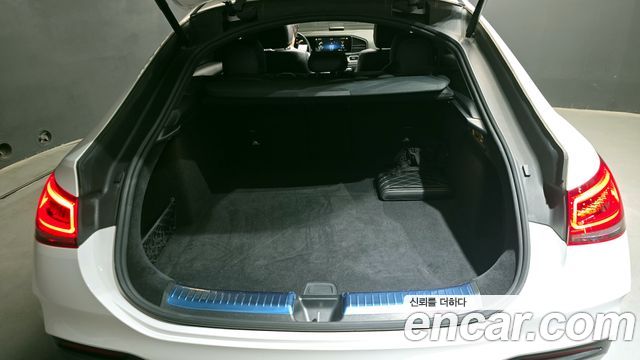Mercedes-Benz GLE-Class 2022 — photo 29