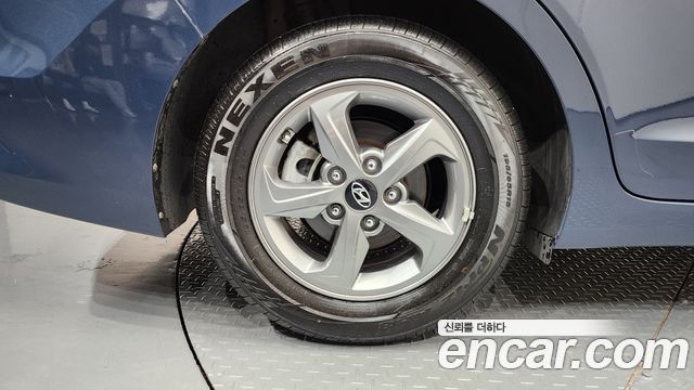 Hyundai AVANTE 2016 — photo 5