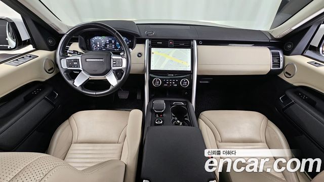 Land Rover Discovery 2022 — photo 7