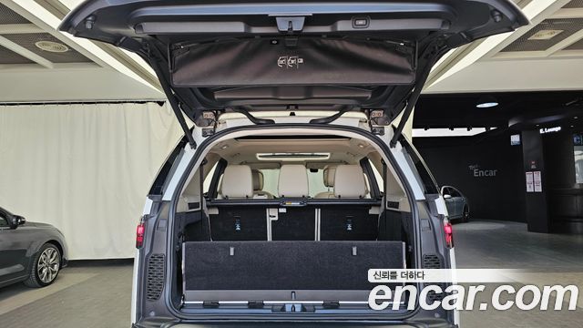 Land Rover Discovery 2022 — photo 20