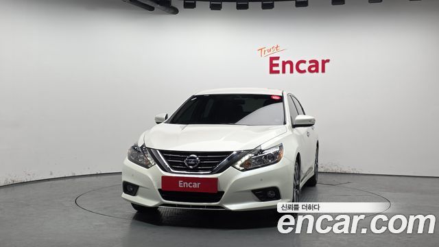 Nissan Altima 2017 — photo 3