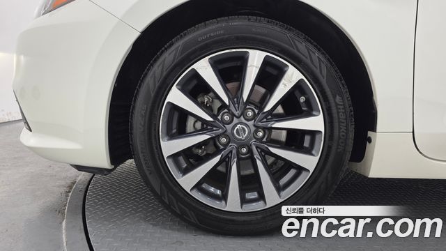 Nissan Altima 2017 — photo 5