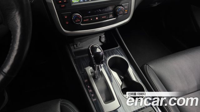 Nissan Altima 2017 — photo 9