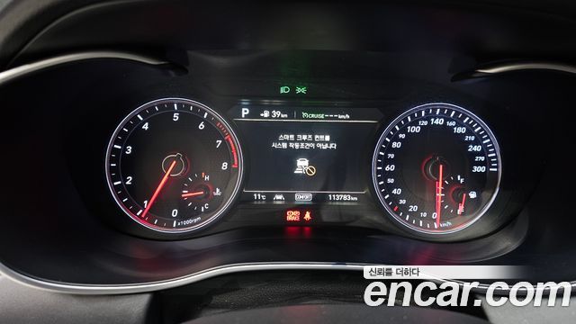 Genesis G70 2018 — photo 11