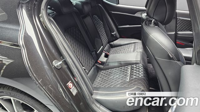 Genesis G70 2018 — photo 18