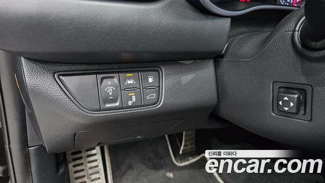 Genesis G70 2018 — photo 22