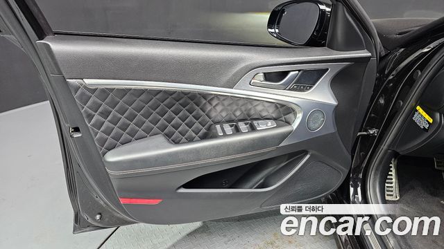 Genesis G70 2018 — photo 14