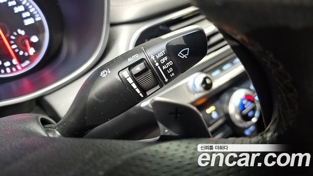 Genesis G70 2018 — photo 27
