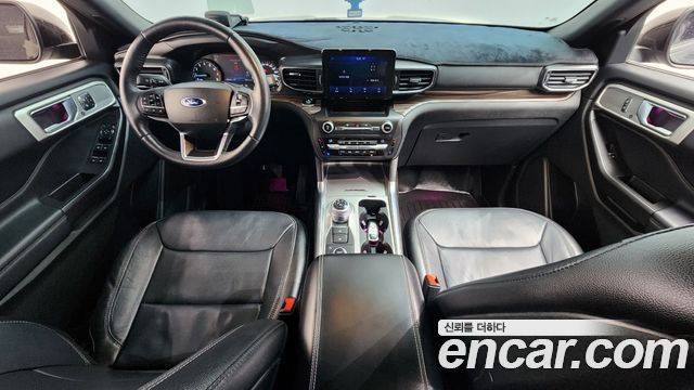 Ford Explorer 2020 — photo 10