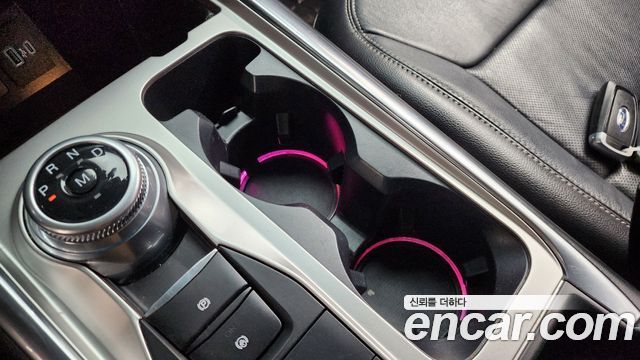 Ford Explorer 2020 — photo 22