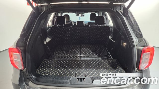Ford Explorer 2020 — photo 26