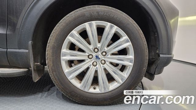 Ford Explorer 2020 — photo 7