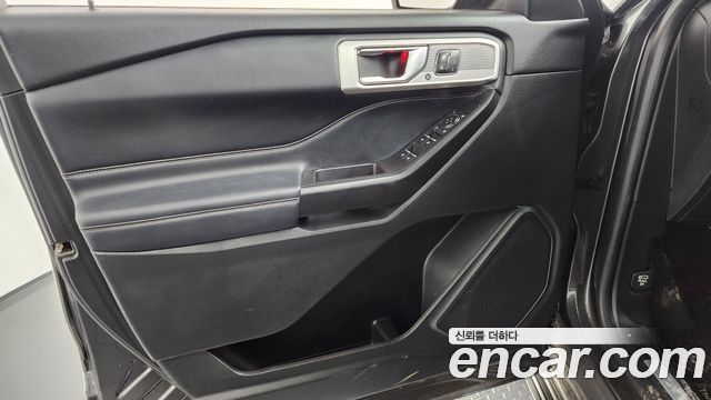 Ford Explorer 2020 — photo 14
