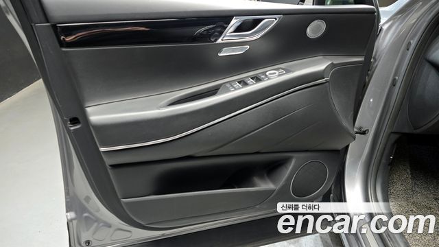 Genesis GV80 2021 — photo 14