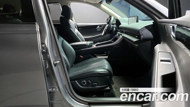 Genesis GV80 2021 — photo 16