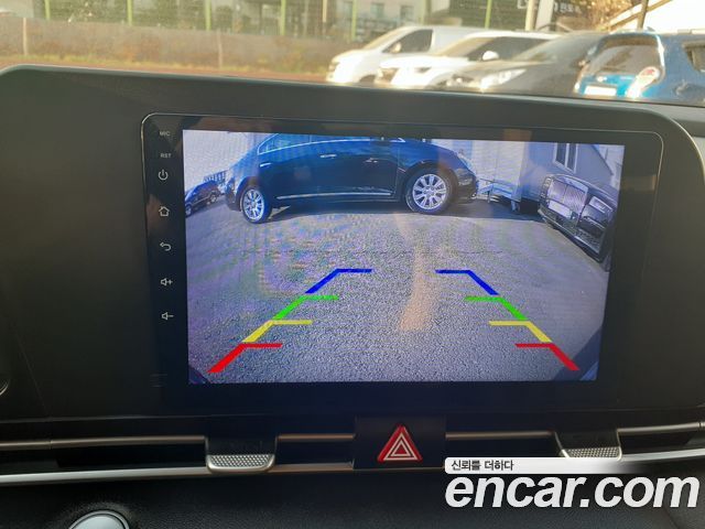 Hyundai AVANTE 2021 — photo 12