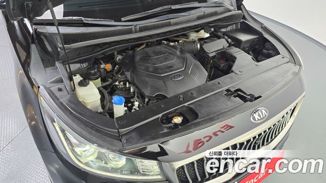 Kia Canival 2020 — photo 6
