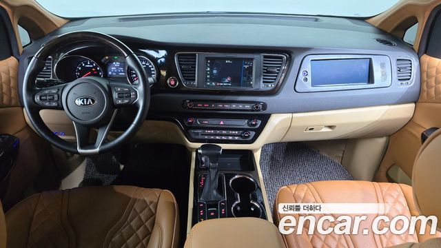 Kia Canival 2020 — photo 7