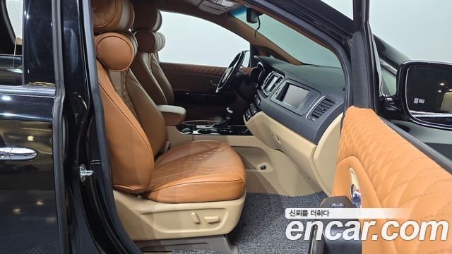 Kia Canival 2020 — photo 12