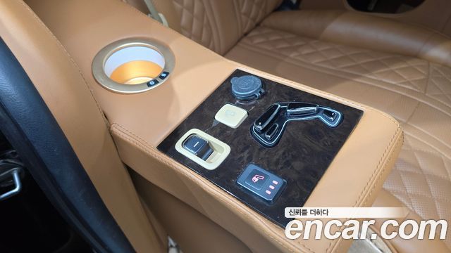 Kia Canival 2020 — photo 18