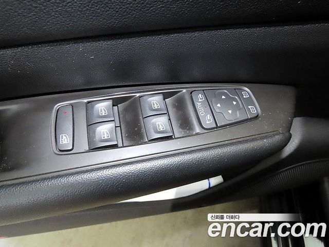 Renault Korea SM6 2021 — photo 13
