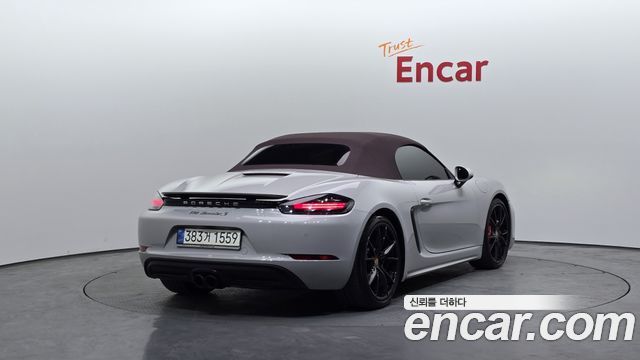 Porsche 718 2021 — photo 2