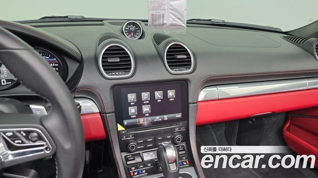 Porsche 718 2021 — photo 13