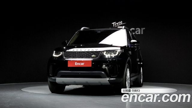 Land Rover Discovery 2018 — photo 3