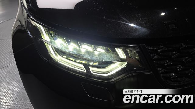 Land Rover Discovery 2018 — photo 8