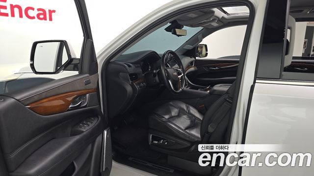 Cadillac Escalade 2020 — photo 13
