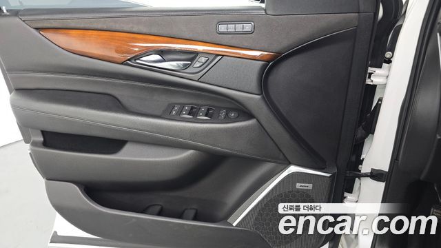 Cadillac Escalade 2020 — photo 14