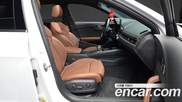 Audi A4 2023 — photo 11