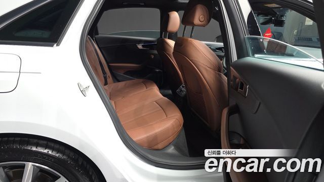 Audi A4 2023 — photo 12