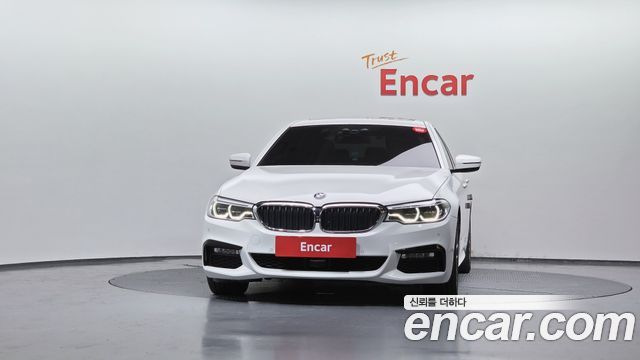 BMW 5-Series 2018 — photo 3