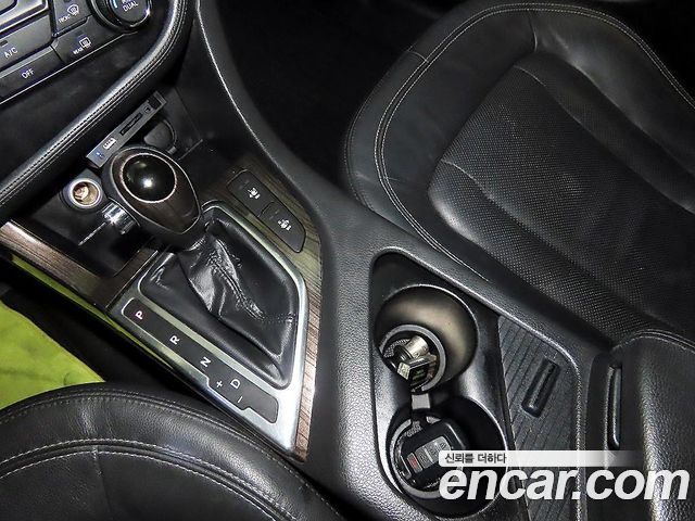 Kia K5 2011 — photo 12