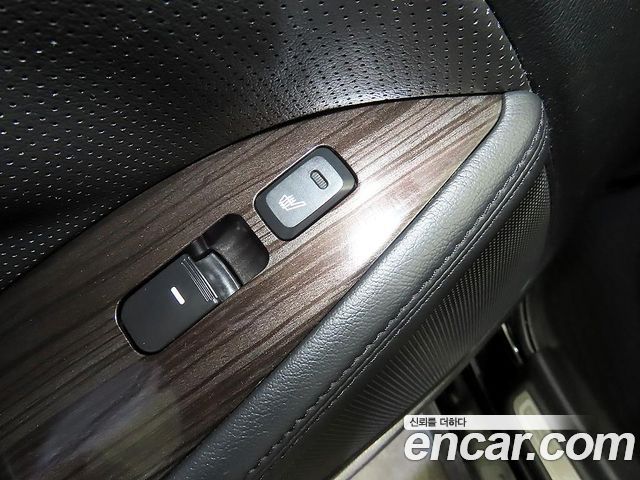 Kia K5 2011 — photo 13