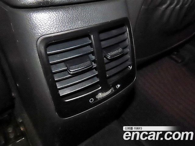 Kia K5 2011 — photo 18