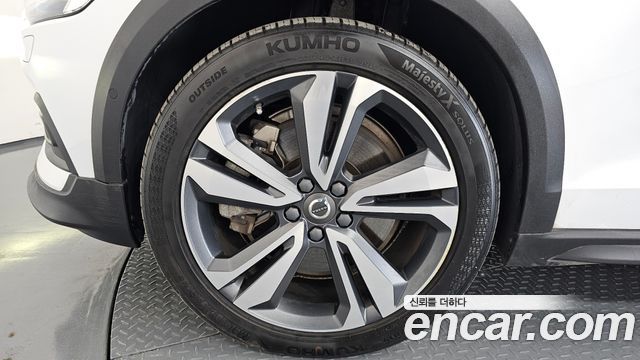 Volvo V60 2021 — photo 5