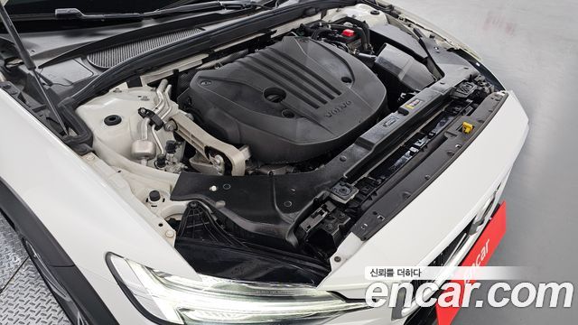 Volvo V60 2021 — photo 6