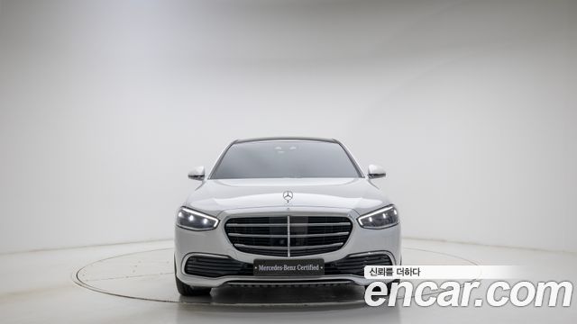Mercedes-Benz S-Class 2025 — photo 3