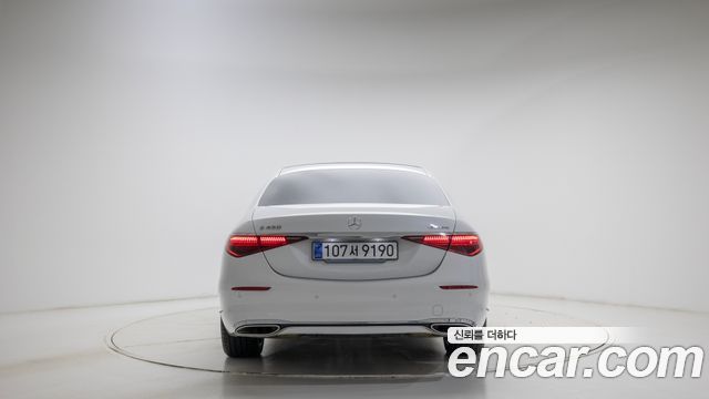 Mercedes-Benz S-Class 2025 — photo 4