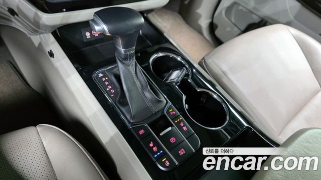 Kia Canival 2020 — photo 12