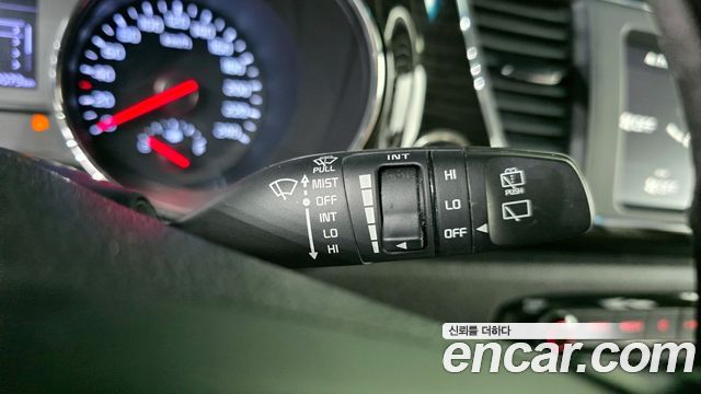 Kia Canival 2020 — photo 28
