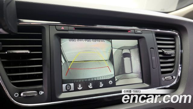Kia Canival 2017 — photo 21