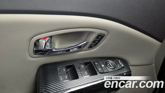 Kia Canival 2017 — photo 26