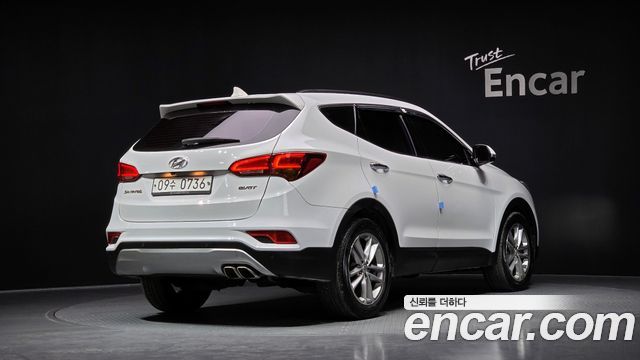 Hyundai Santafe 2016 — photo 2