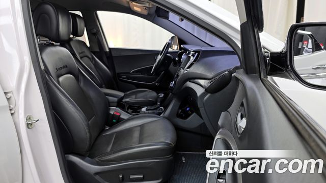 Hyundai Santafe 2016 — photo 11