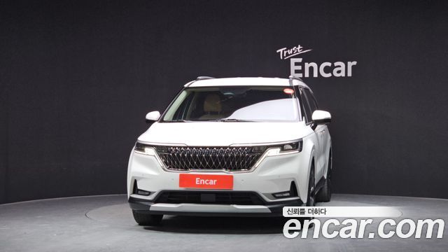 Kia Canival 2023 — photo 3